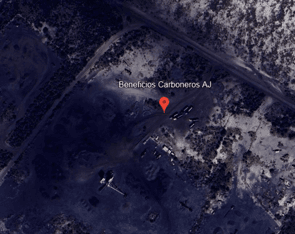 Camión con tanques de almacenamiento en báscula